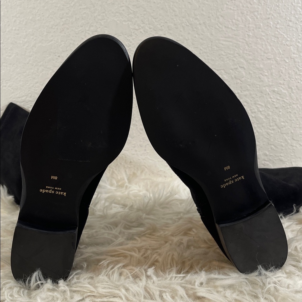 KATE SPADE New York Verona Suede Black Knee High Boots With Spade Charm Size 8 - Picture 7 of 11